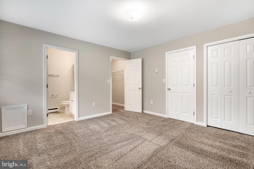 10121 SAINT GEORGE CIRCLE