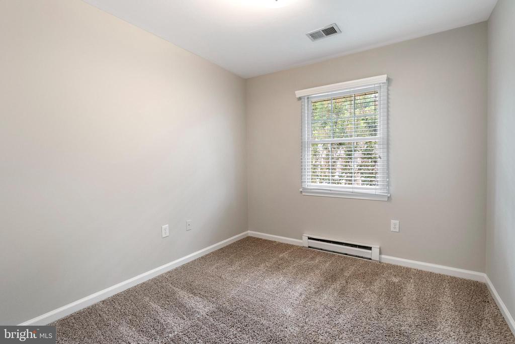 10121 SAINT GEORGE CIRCLE