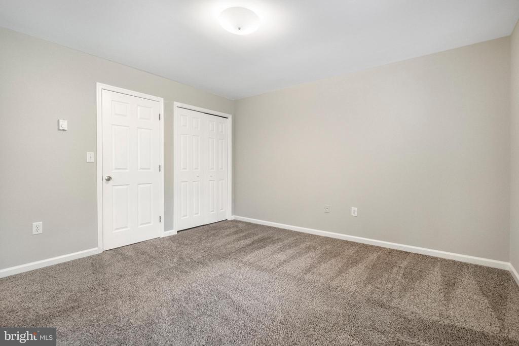 10121 SAINT GEORGE CIRCLE