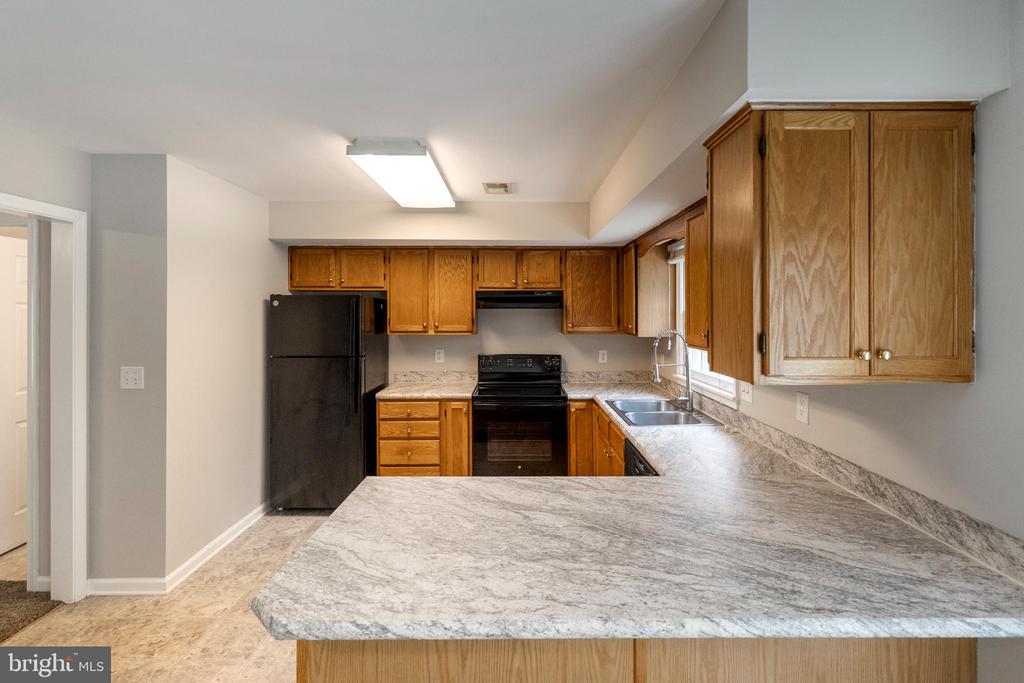 10121 SAINT GEORGE CIRCLE