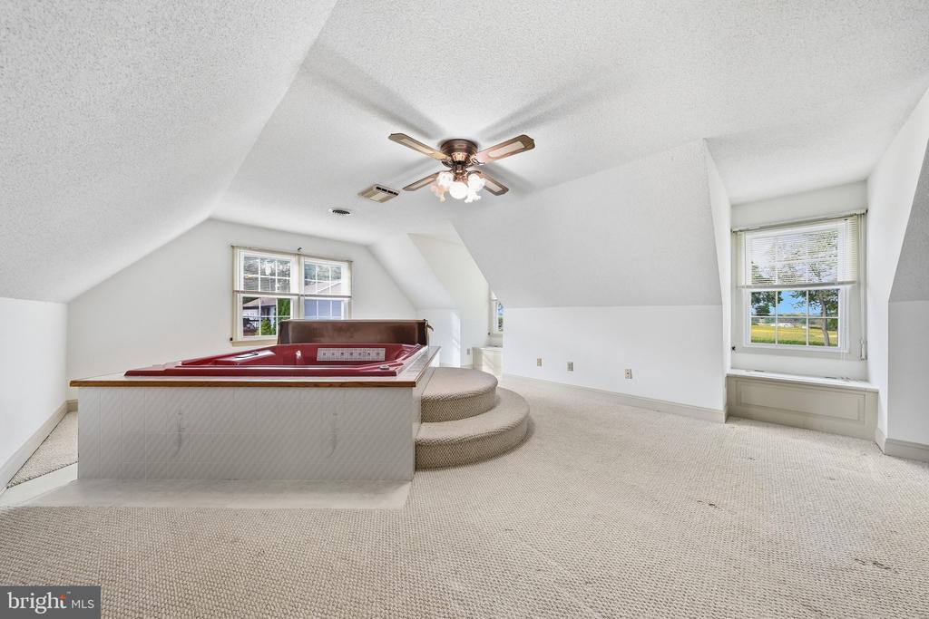 15613 NATURAL WELL ROAD