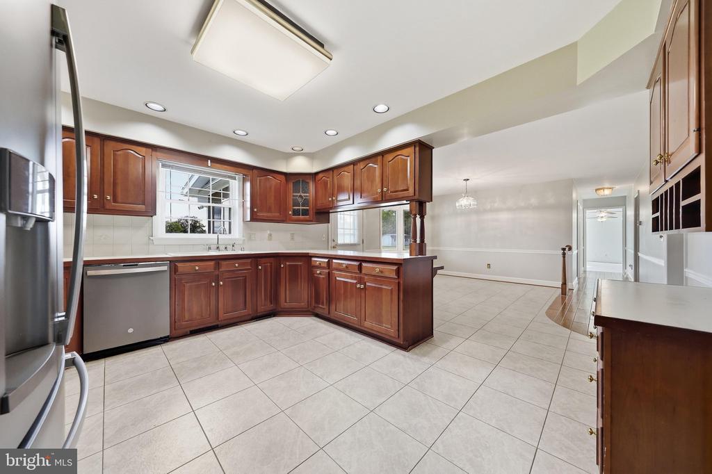 15613 NATURAL WELL ROAD