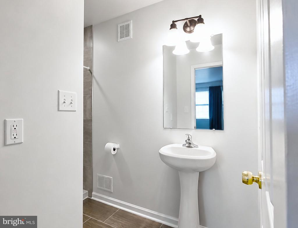 12113 FALLEN TIMBERS CIRCLE