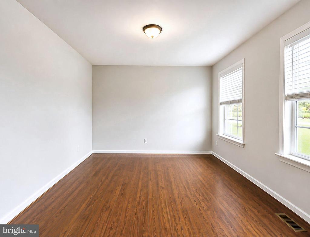 12113 FALLEN TIMBERS CIRCLE