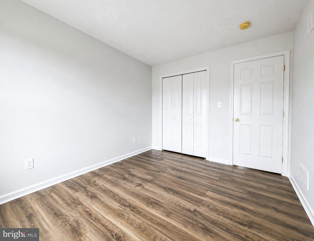 12113 FALLEN TIMBERS CIRCLE