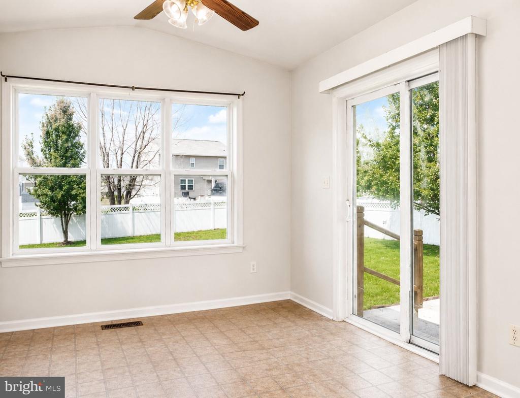 12113 FALLEN TIMBERS CIRCLE