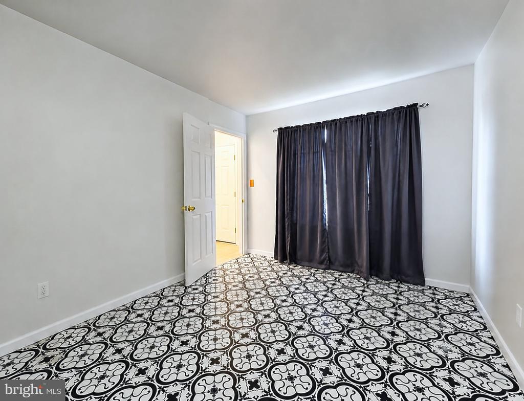 12113 FALLEN TIMBERS CIRCLE
