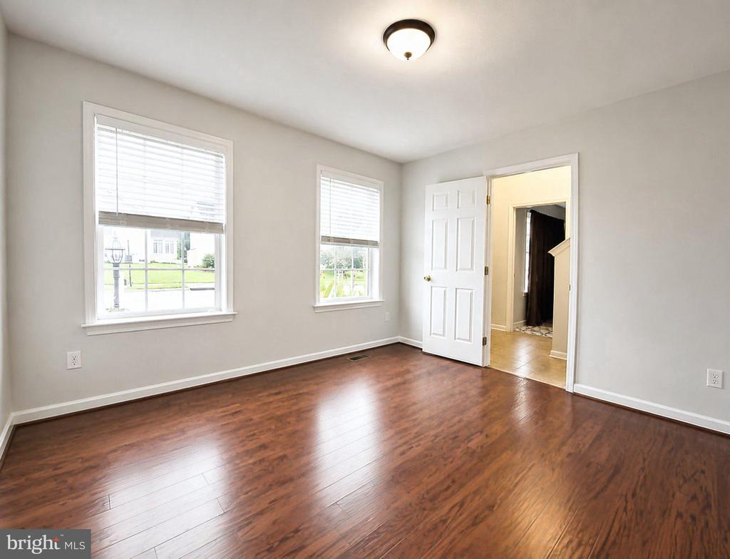 12113 FALLEN TIMBERS CIRCLE