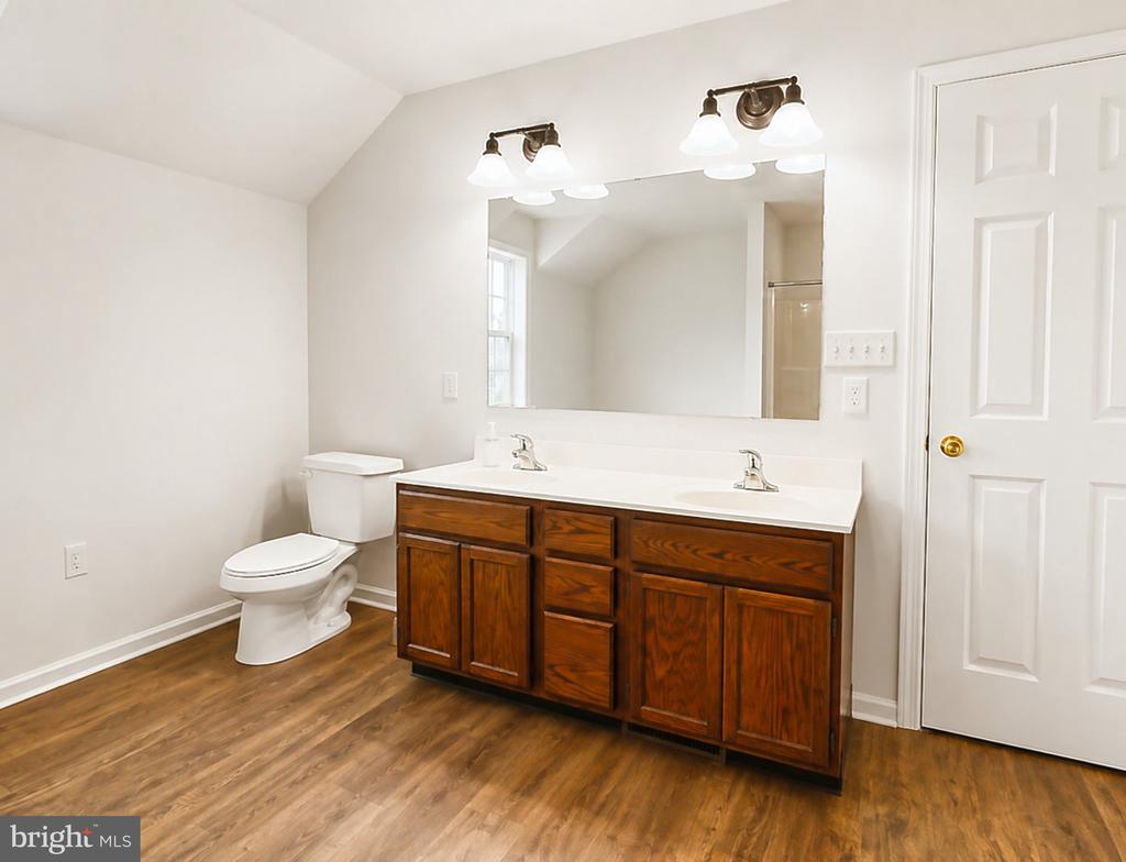 12113 FALLEN TIMBERS CIRCLE