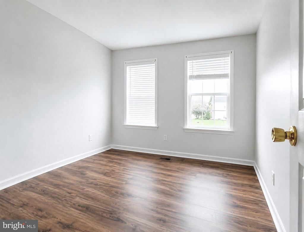 12113 FALLEN TIMBERS CIRCLE