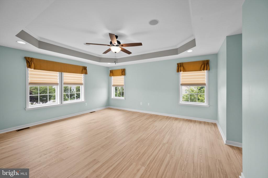 9424 MORNING DEW DRIVE