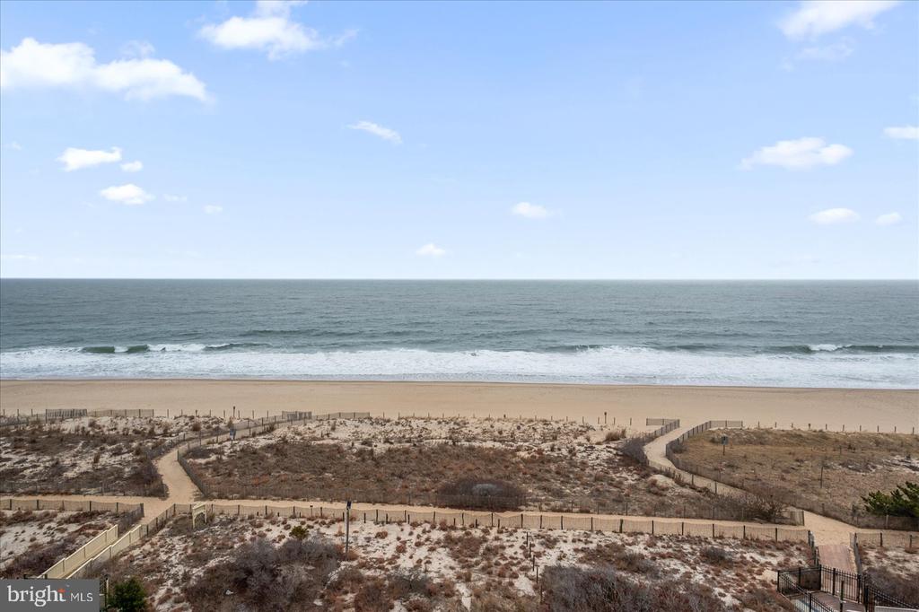11400 COASTAL HIGHWAY Unit: 7J