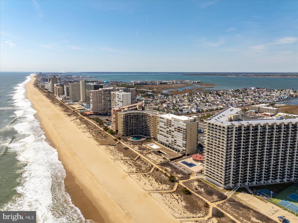 11400 COASTAL HIGHWAY Unit: 7J
