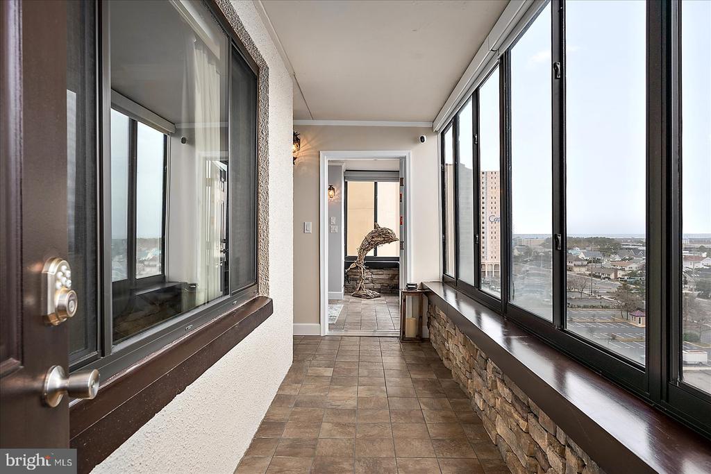 11400 COASTAL HIGHWAY Unit: 7J