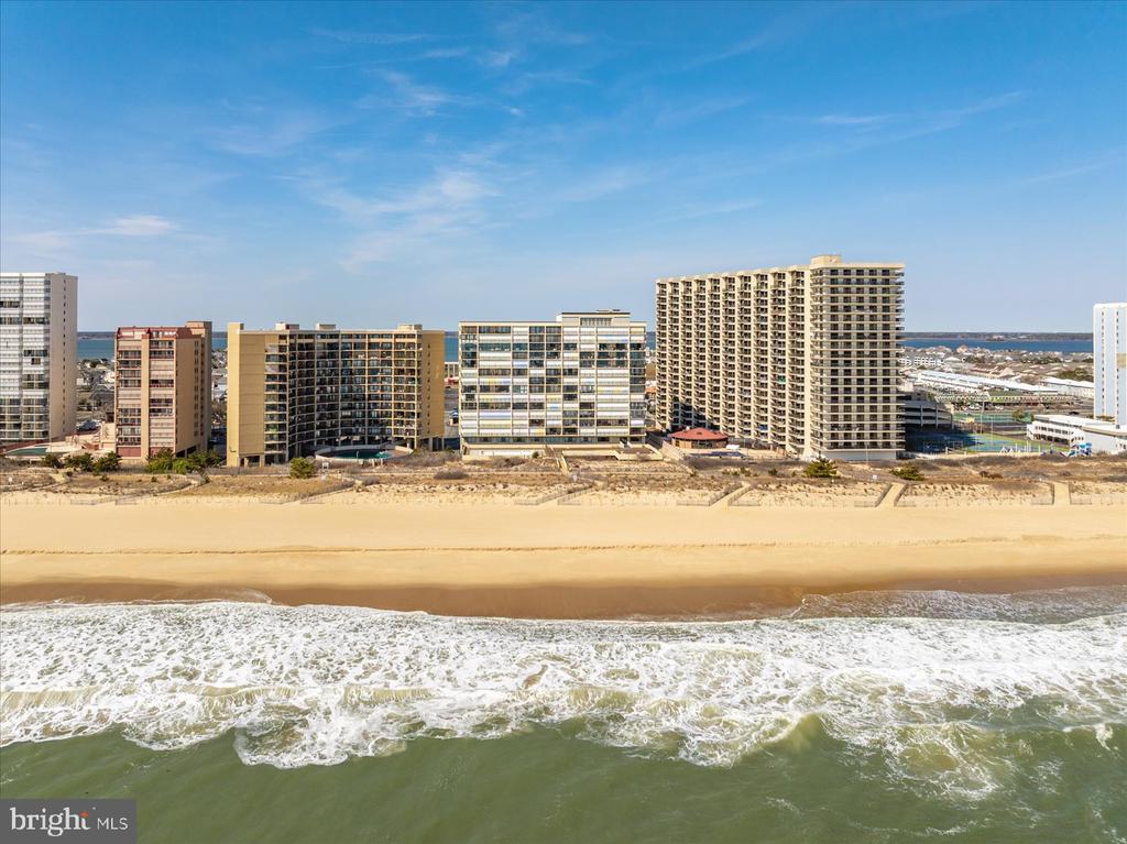 11400 COASTAL HIGHWAY Unit: 7J