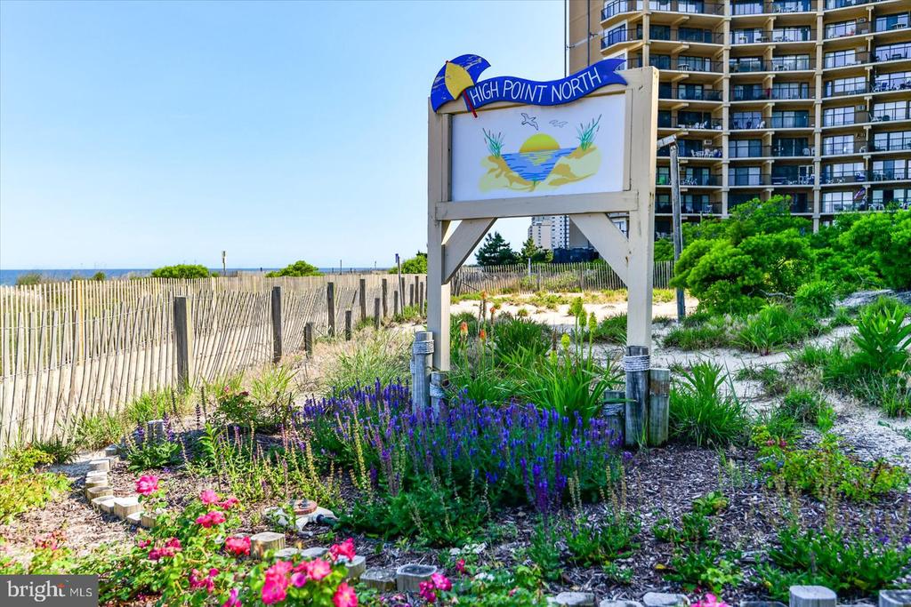 11400 COASTAL HIGHWAY Unit: 7J