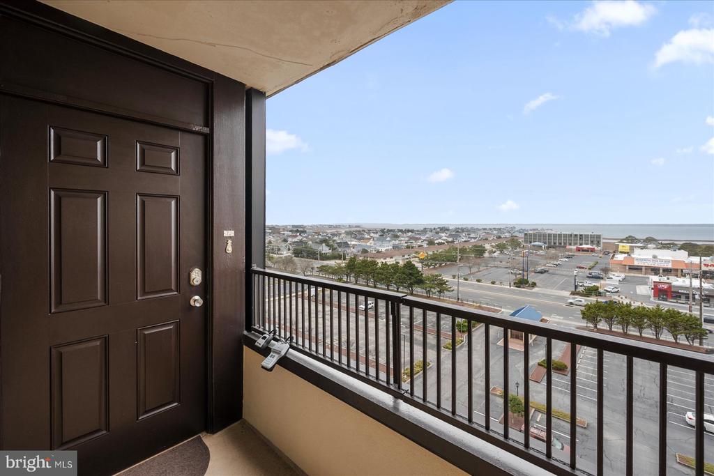 11400 COASTAL HIGHWAY Unit: 7J
