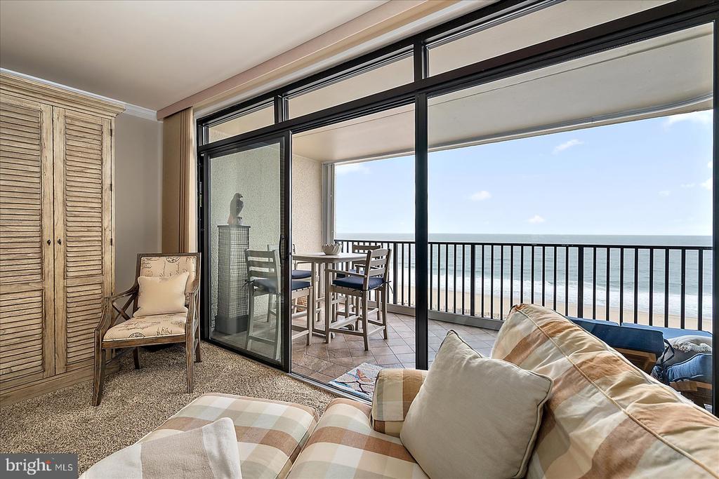 11400 COASTAL HIGHWAY Unit: 7J