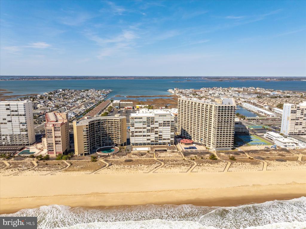 11400 COASTAL HIGHWAY Unit: 7J