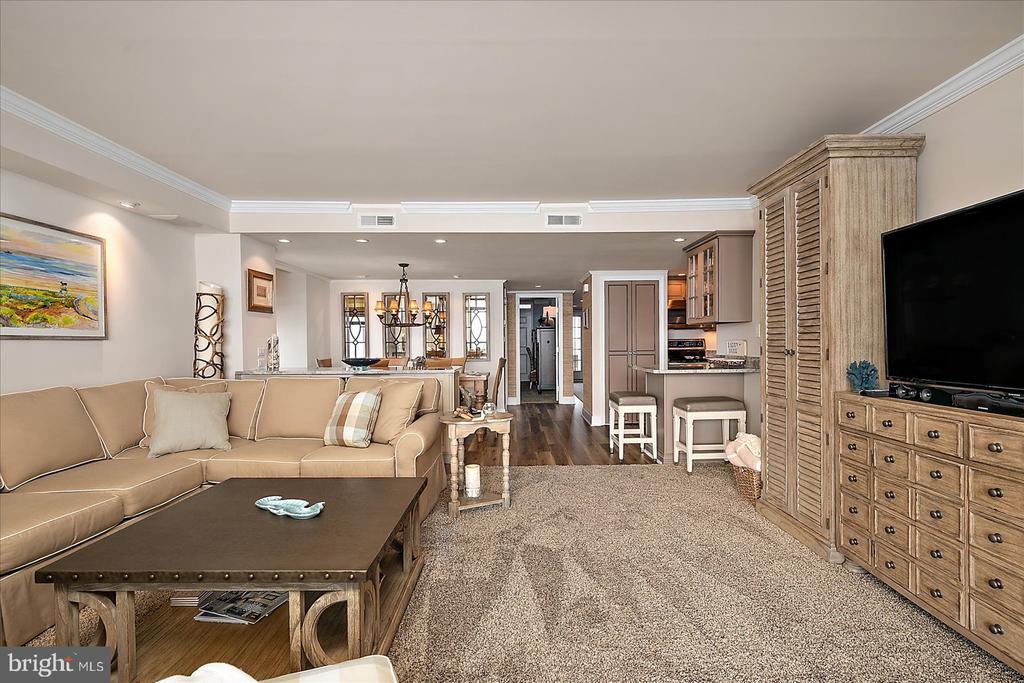 11400 COASTAL HIGHWAY Unit: 7J