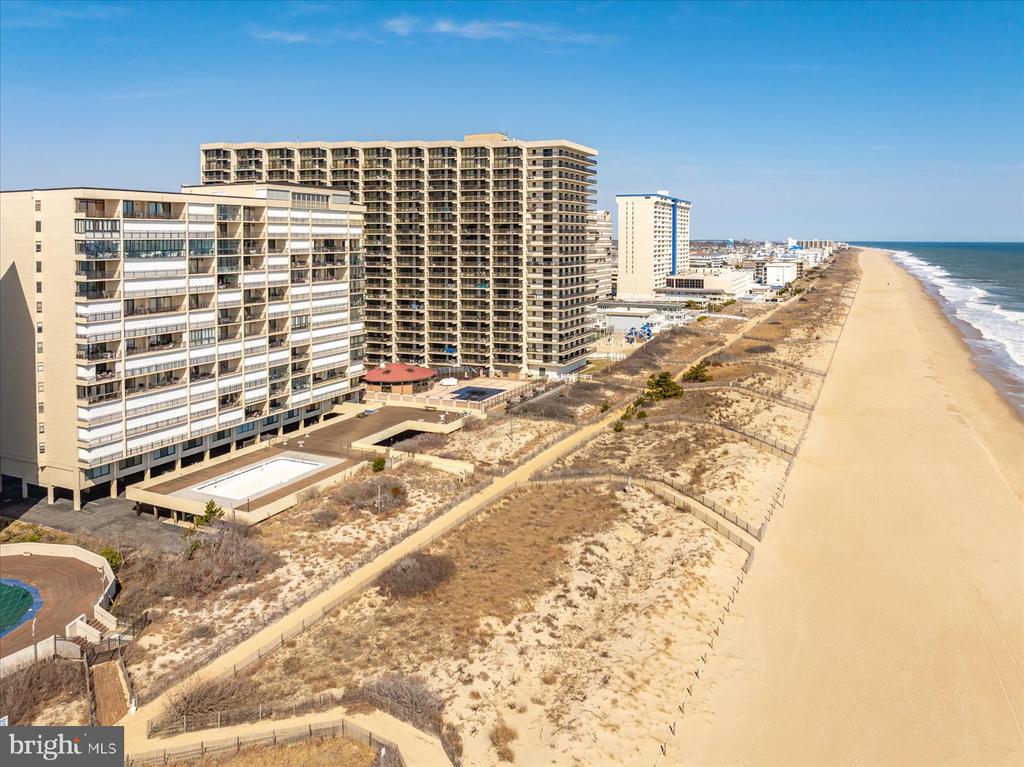 11400 COASTAL HIGHWAY Unit: 7J