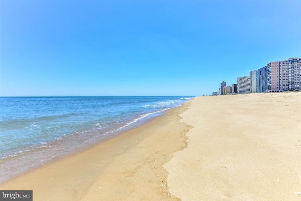 11400 COASTAL HIGHWAY Unit: 7J