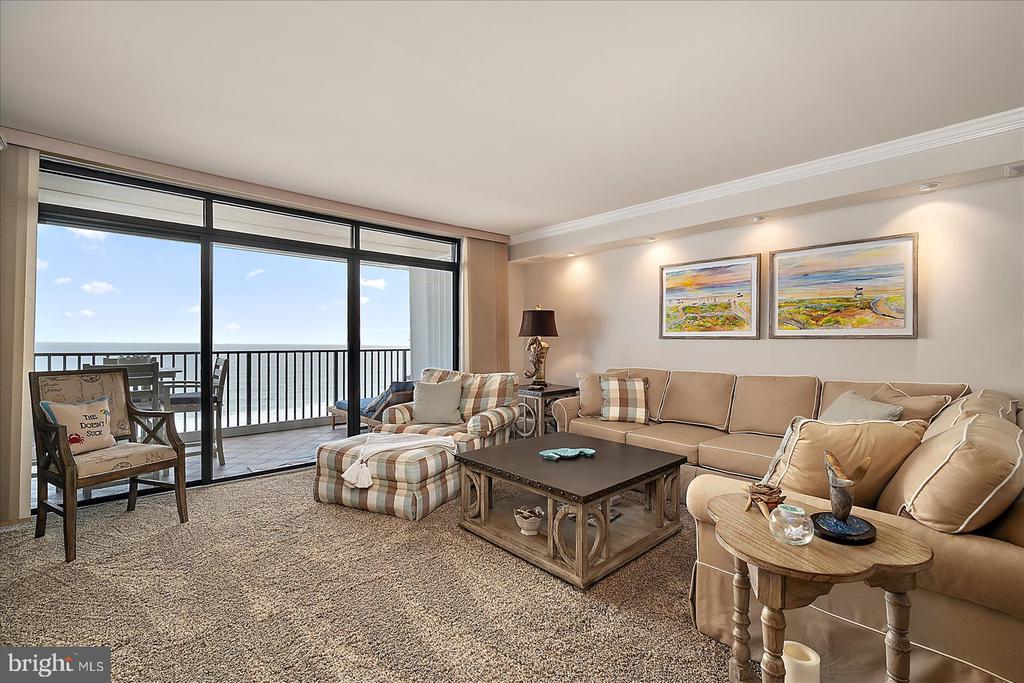 11400 COASTAL HIGHWAY Unit: 7J