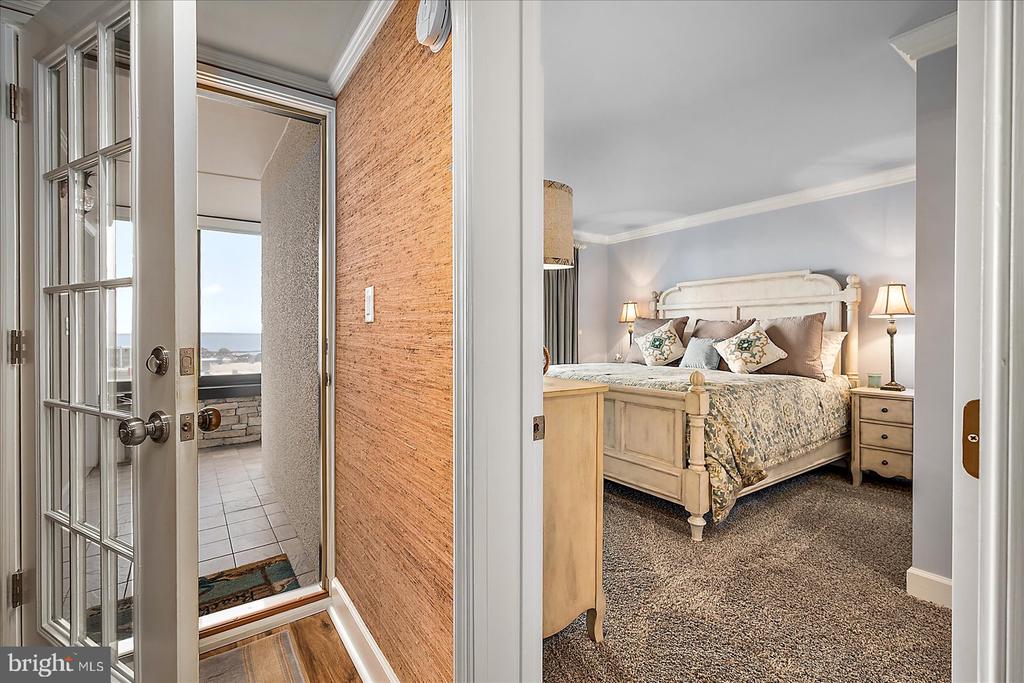 11400 COASTAL HIGHWAY Unit: 7J