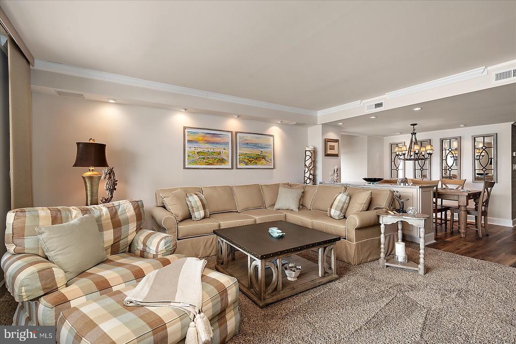 11400 COASTAL HIGHWAY Unit: 7J