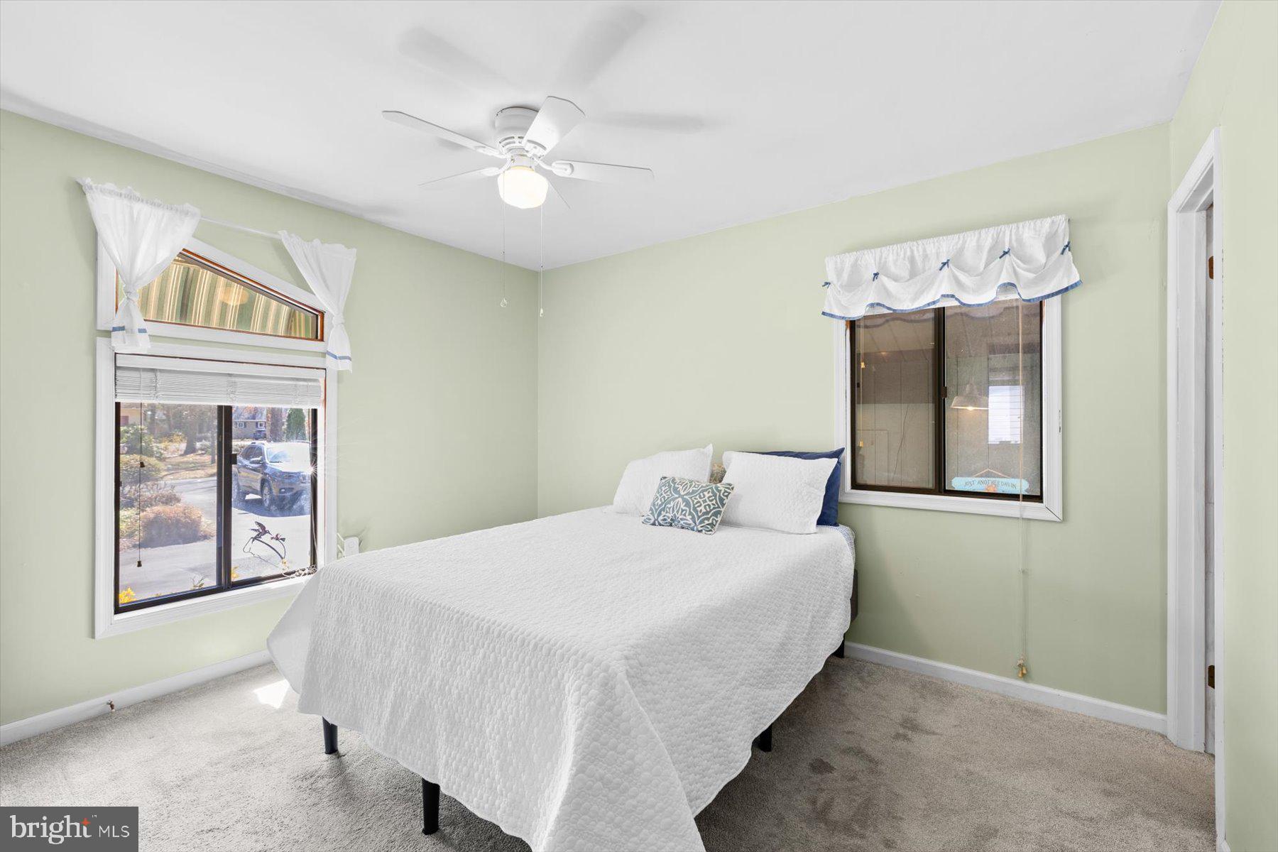 13 SLOOP LANE