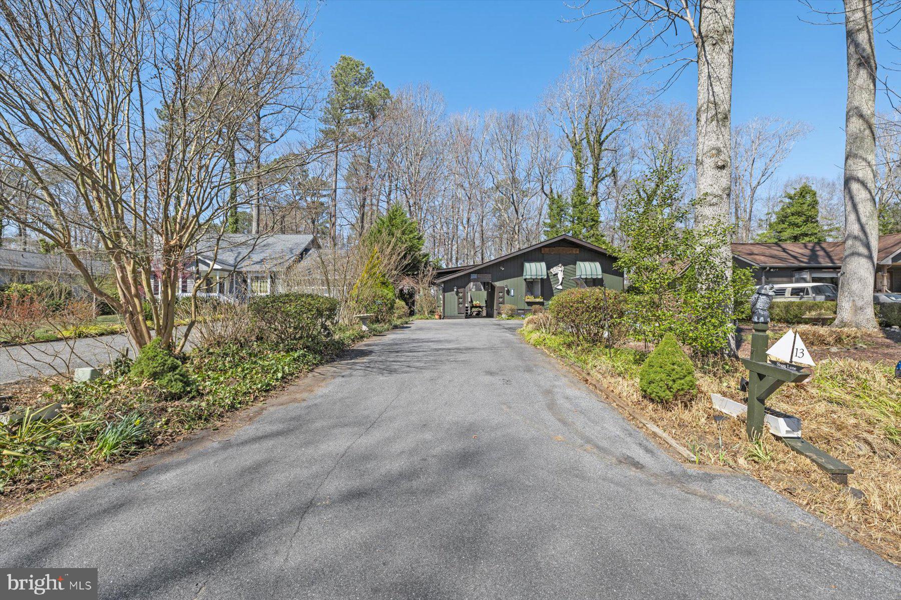13 SLOOP LANE