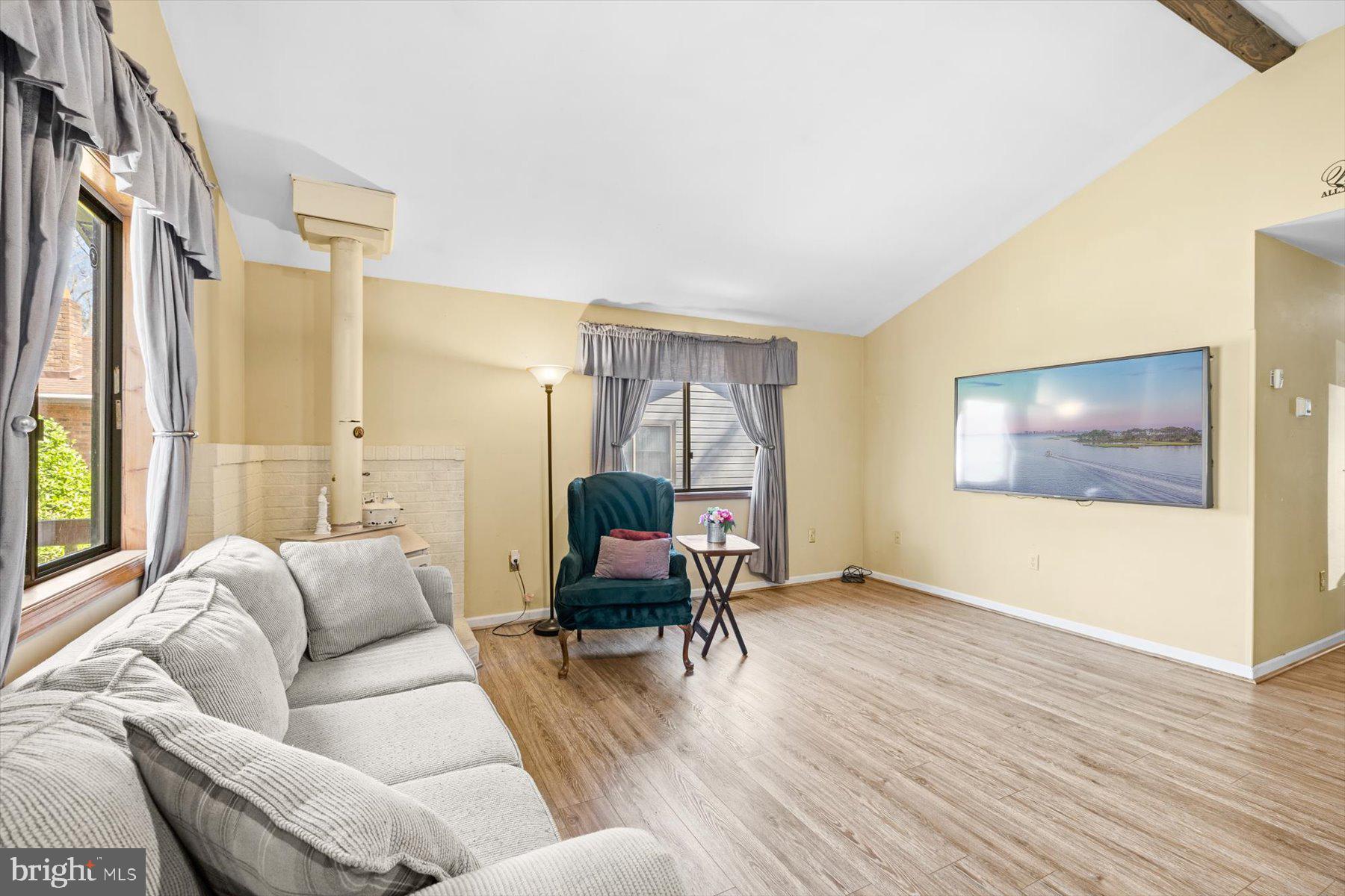13 SLOOP LANE