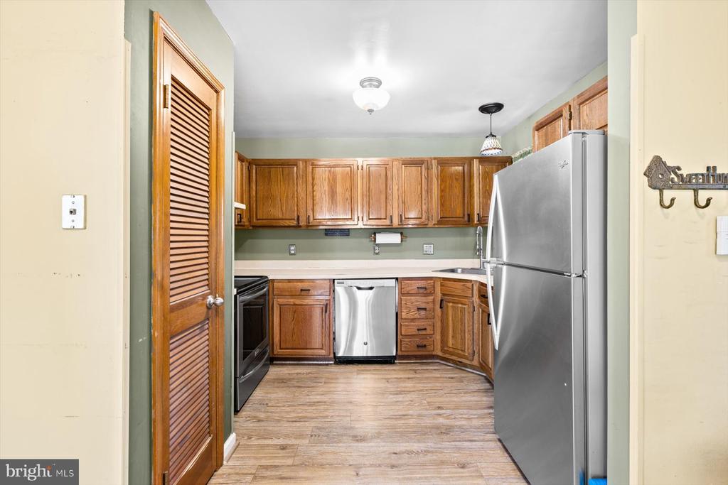 13 SLOOP LANE