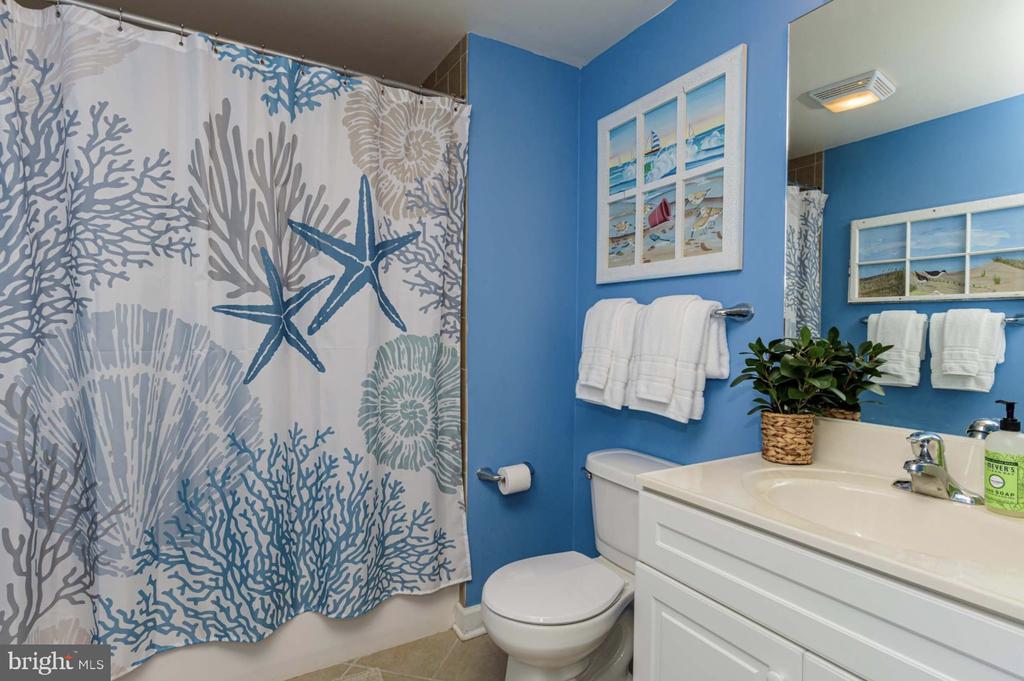 105 63RD STREET Unit: 406