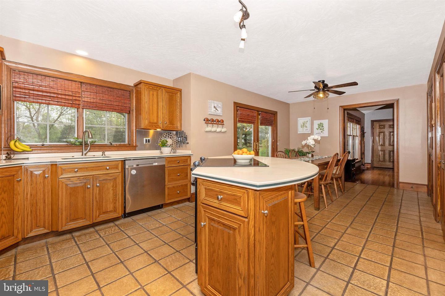 425 Dicks Dam ROAD