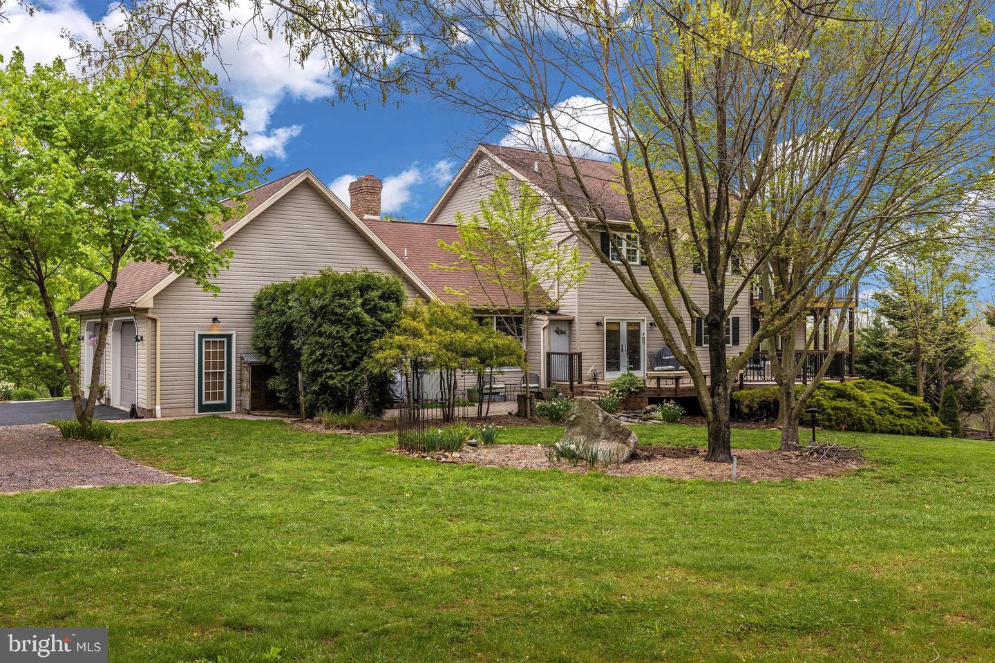 425 Dicks Dam ROAD