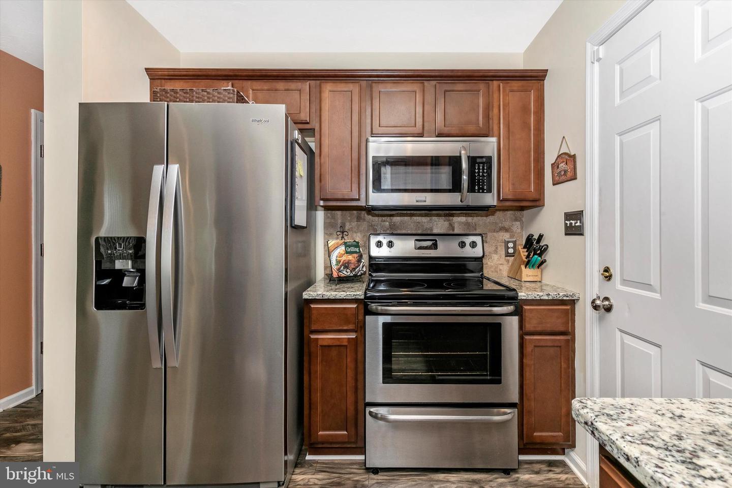 285 W Crest View LANE