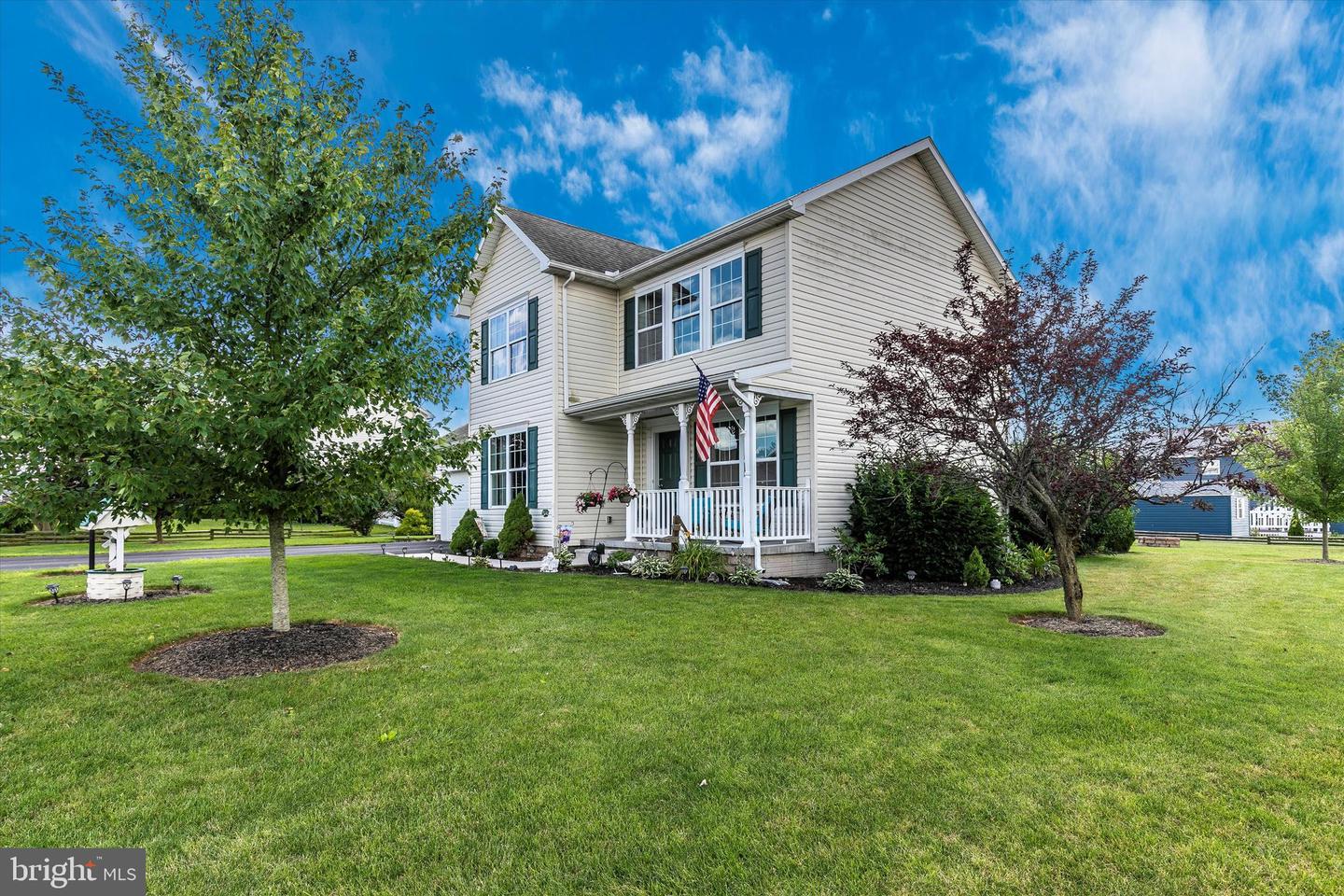 285 W Crest View LANE