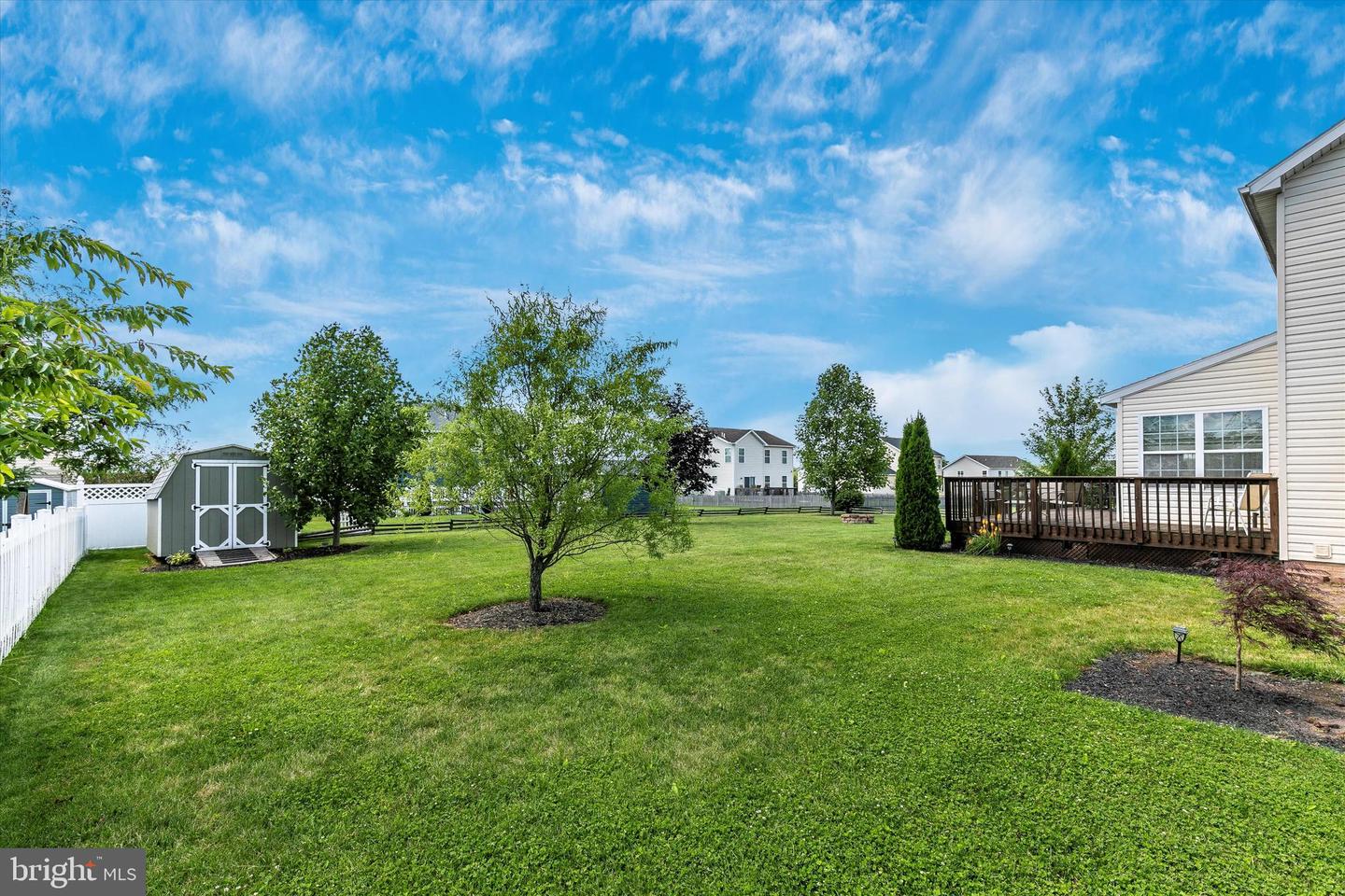 285 W Crest View LANE