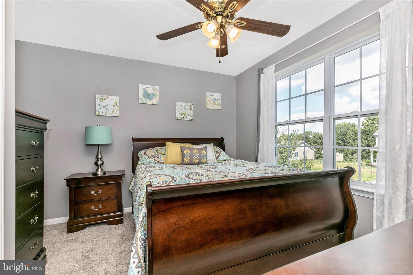 285 W Crest View LANE