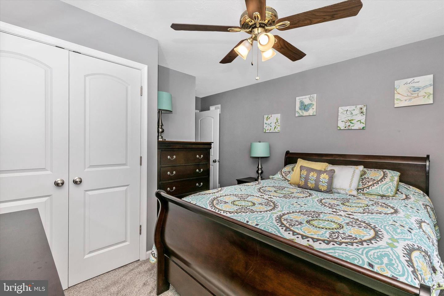 285 W Crest View LANE