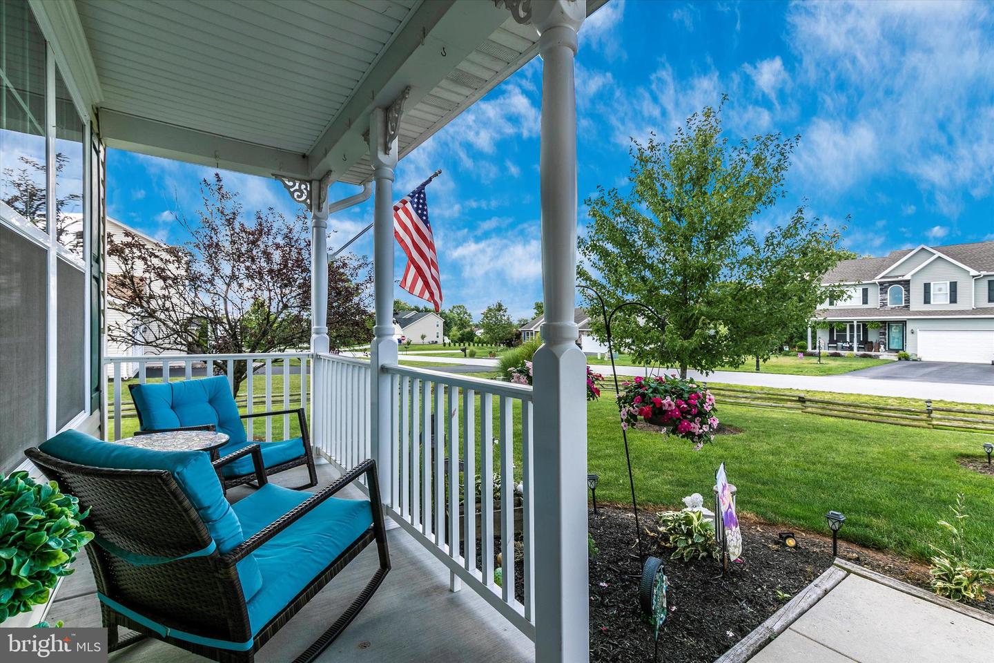 285 W Crest View LANE