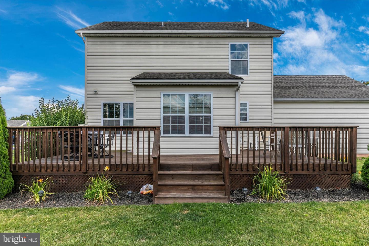 285 W Crest View LANE