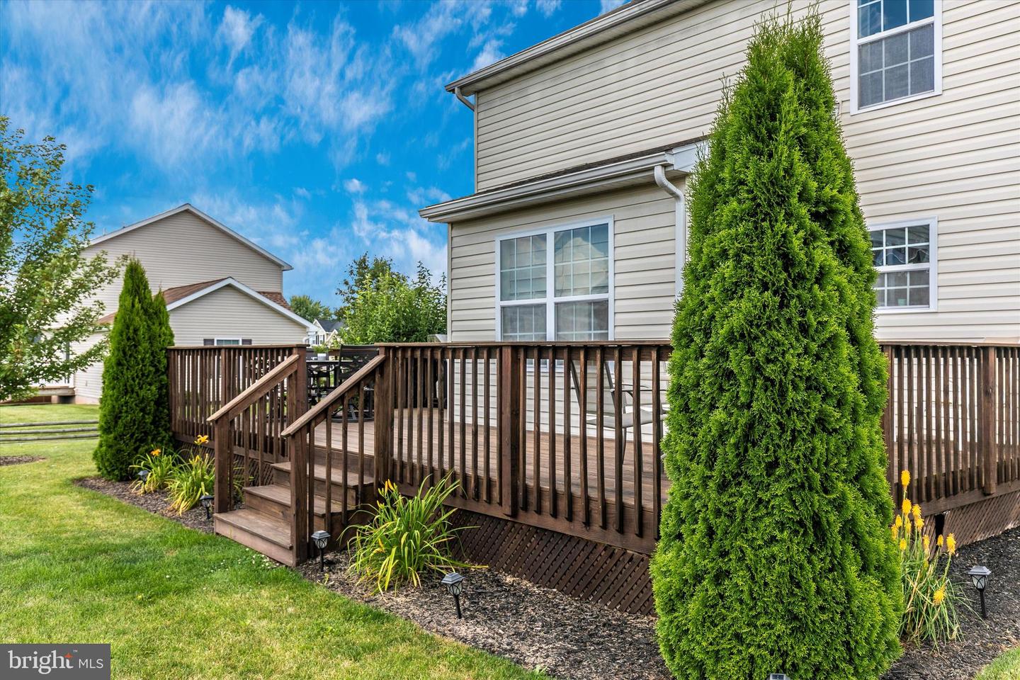 285 W Crest View LANE