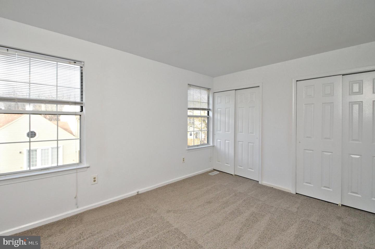 670 Gray CIRCLE