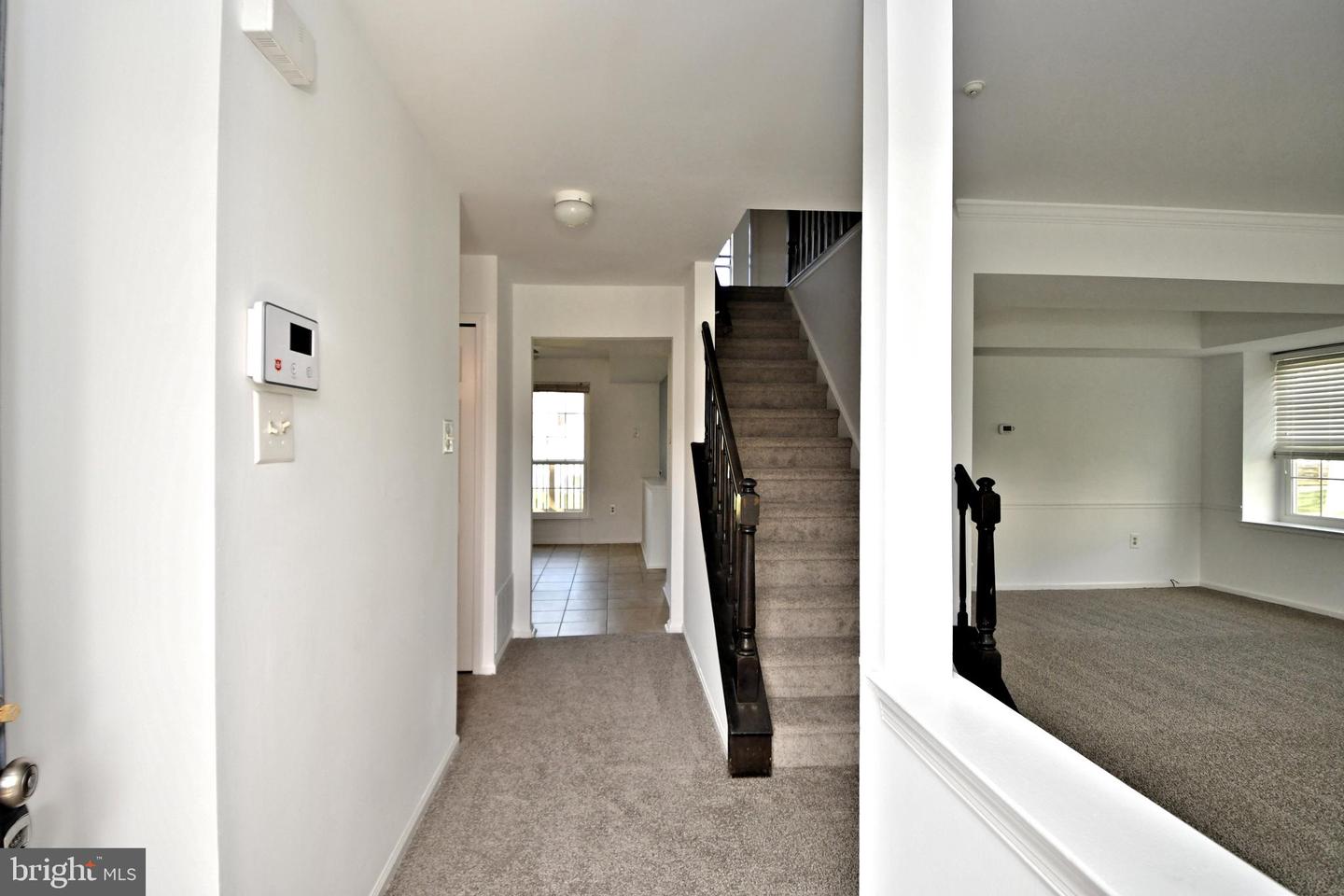 670 Gray CIRCLE