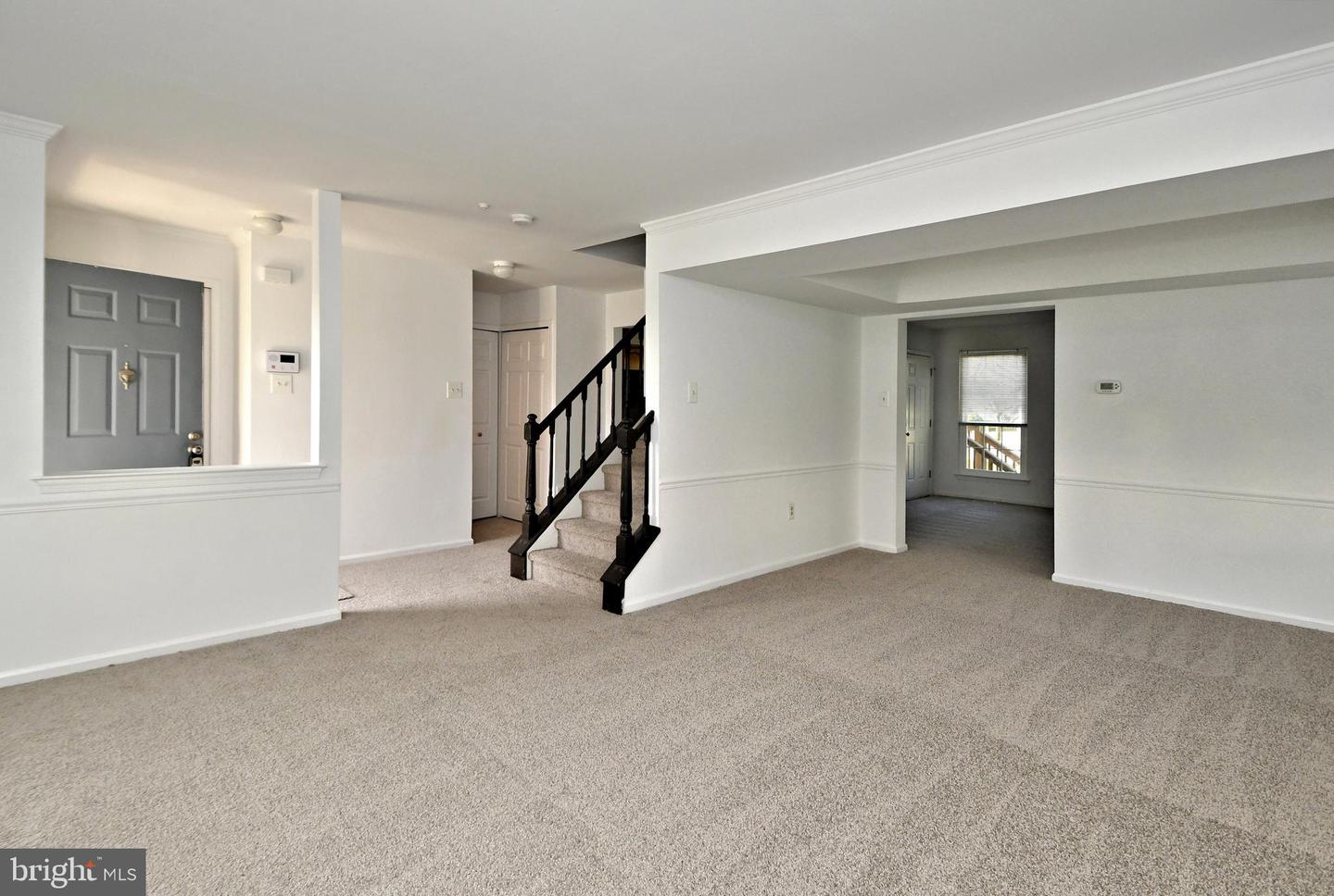 670 Gray CIRCLE