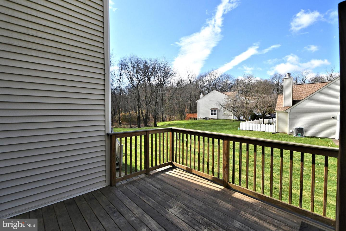 670 Gray CIRCLE