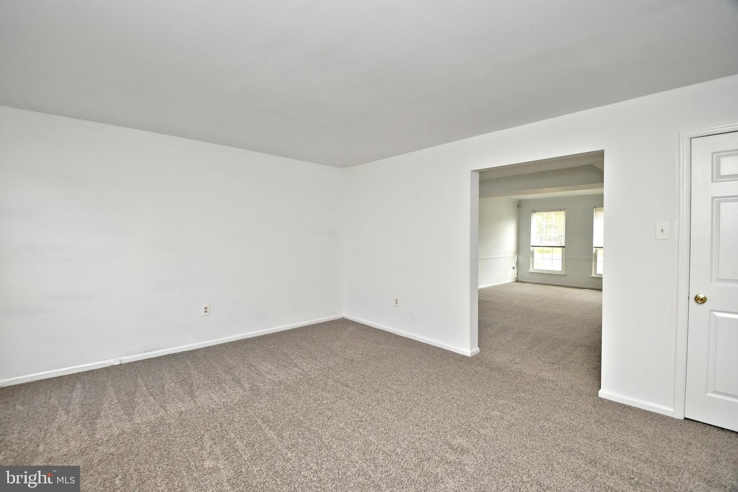 670 Gray CIRCLE