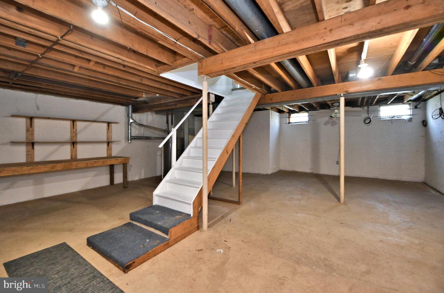 670 Gray CIRCLE